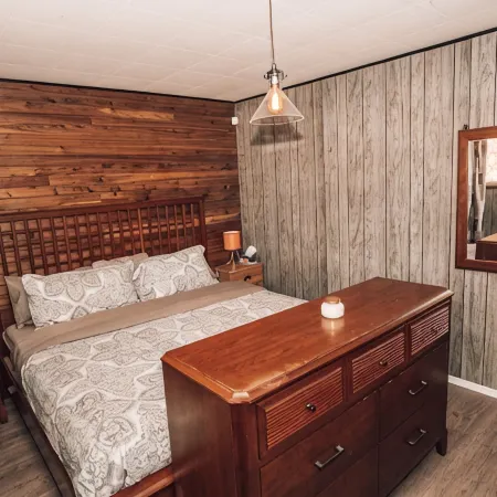 Cozy lake Cottage
