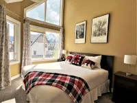 Spectacular Mountain Views! Unique & Rare End Unit 2 Storey Condo + 2 balconies!