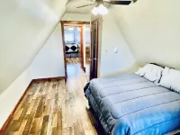 The Getaway - Wi-Fi - Pet Friendly  - New Deck メニフィーのホテル