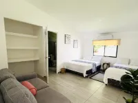 Snorkel beach, kayak and paddle board on white sand paradisiacal beach just 2min Hotels in Los Cobanos
