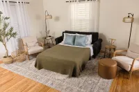 Cozy 2BR Apartment, 5-10 Min to Cincinnati!