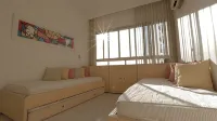Beautifully Decorated Apartment! Maulf Hill - Ocean View! 150m2 - بيت ضيافة