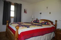 Cozy Home with Million Dollar Mountain and River View - Homestays