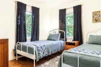 Family-Friendly Farmhouse Johnson City Etsu Bristol Motor Speedway - 3-Star