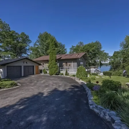 Welcome to our lakefront vacation rental!