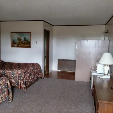Budget Host 4U Motel