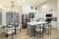 L'Amore: A Spacious 4-bedroom pool house in lovely Chandler - بوتيك