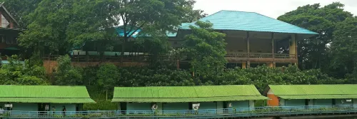Suanphet Riverview Resort - 2-Star