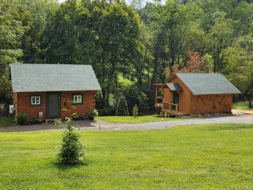 Creekside Cabins of Fancy Gap - Chalets
