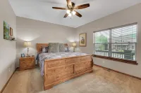 Family Style 6 Bedroom Home, 2 Pools, New Patio Furniture!  Clean & Relaxing!