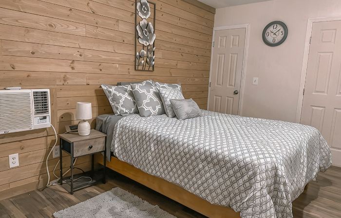 Nature's Cedar Creek Getaway