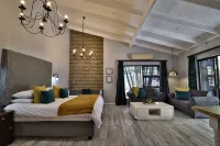 La Roca Guest House - Pensions