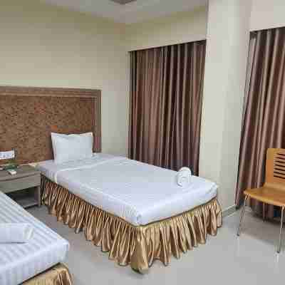 Cox West Inn Rooms
