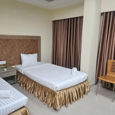 Cox West Inn Hotels near সুগন্ধা পয়েন্ট