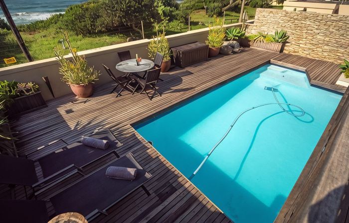 4 Dolphin Views la Mercy Luxury Beachfront Apartment with Private Swimming Pool