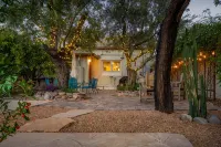 Beautifully furnished historic home with heated pool close to Downtown Tucson. - สระว่ายน้ำส่วนตัว