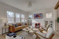 Beautiful & Bright - Walk to OU & the Mont - King Bed, 3 Bedrooms, Fresh Remodel - con encanto