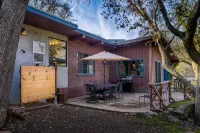 Roads End River Home - 5 bedrooms - 2つ星
