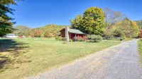 Charming Log Cabin near the Smoky Mountains w/ Spectacular Mountain & Elk Views! - Chalets