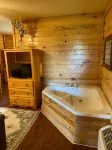 Cozy Cabin, Jacuzzi Tub, Kitchenette, Mountain View, ATV access to trails - Chalets