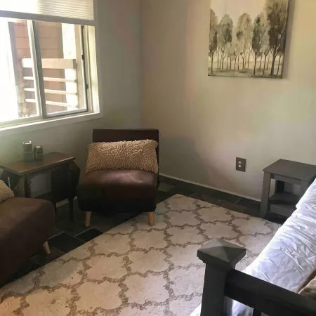 Ski in/out Stunning remodeled 1/1 ground floor