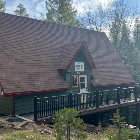 The Cozy Cub: Air Conditioning, Dog Friendly, Pool Table, Private Lakes in Bls