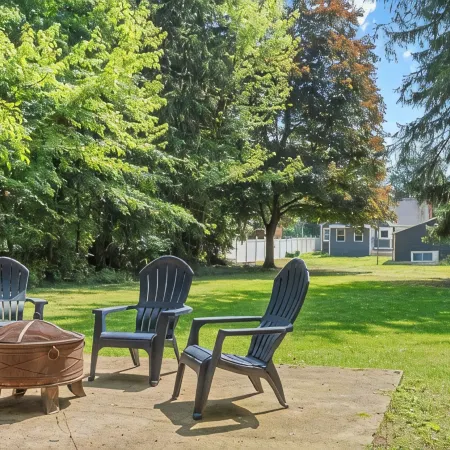 Peaceful Portage Lakes Retreat • Spacious 3Br on Private 1‑ Lot
