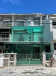 Sekinchan Spacious 2 and Half Storey Homestay 100m Walk to KFC 7 Eleven 24hr Clinic KTV BBQ - parking