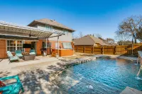 Rockwall Lux Retreat💥Pool&Spa💥Covered Patio-5min walk downtown-Parks-Trails-Lake - Pools