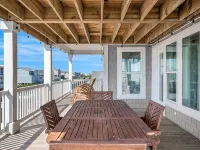 Spacious 5 bedroom 5 bath House with pool and direct access to the beach. - 4-Star