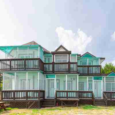 Seosan Pension Sunrise Beach Hotel Exterior