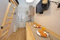 Guverna New City Accommodation - balcone