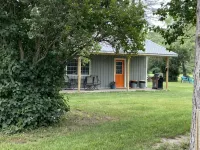 Cozy new cottage sleeps 4 near Watkins Glen Racetrack! - 4-Star