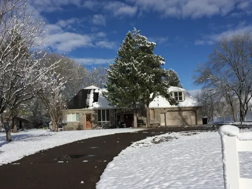 Sleeps 30 Logan Reunion Retreat - Theater • Fire Pit • Near Usu - 4-Star