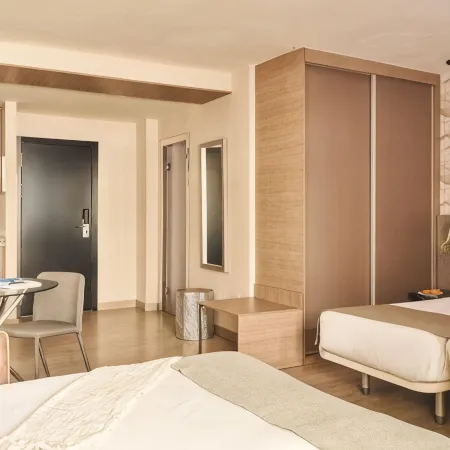 Ona Marbella Inn