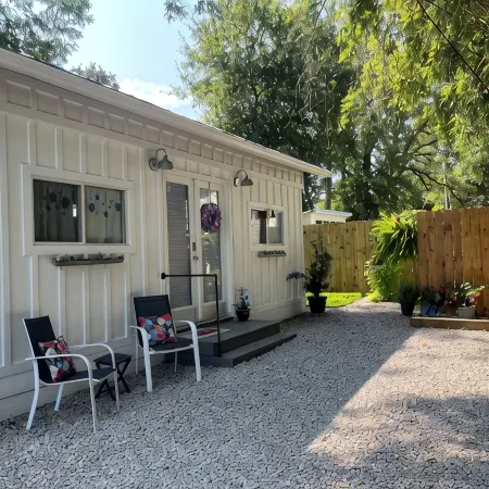 Convenient Cozy Fairhope Guest Cottage