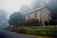 Tizzana Winery Bed and Breakfast - Bed and Breakfasts