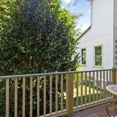 Guest suite close to James River and hiking/biking trails