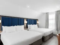 Spark by Hilton London Chiswick Hotels near Chiswick