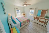 Sunset Cottage on the Pamlico SoundPerfect for Kite surfing - 4-Star
