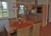 First-class semi-detached house (2009), around 90sqm, 200m from beach - 3-نجوم