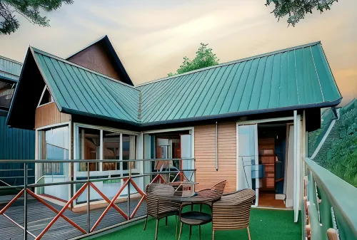 Mount Stratus Resort - Pools