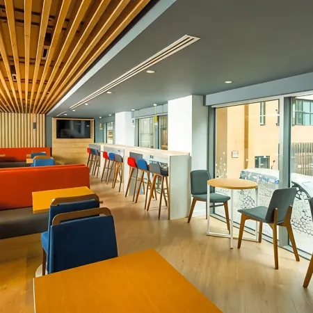 Holiday Inn Express SWINDON CITY CENTRE by IHG