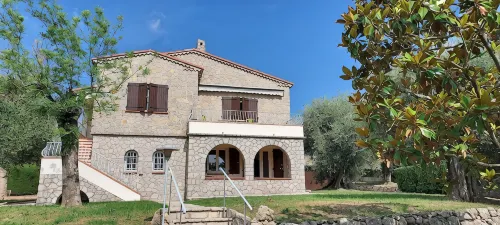 Beautiful Provencal Stone Villa with Large Pool and Pool House - piscina