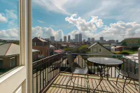 Lafitte Hotel & Bar - Romantic