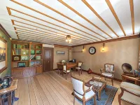 فندق لالين Hotels near مودا