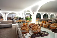 The M Hotel - parking