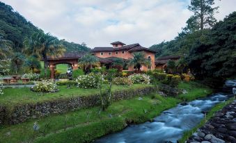 Valle Escondido Resort