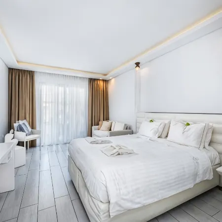 Diamond Deluxe Hotel - Adults Only