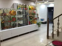 De Bougain Villa 몽키 템플 (두르가 사원) 주변 호텔